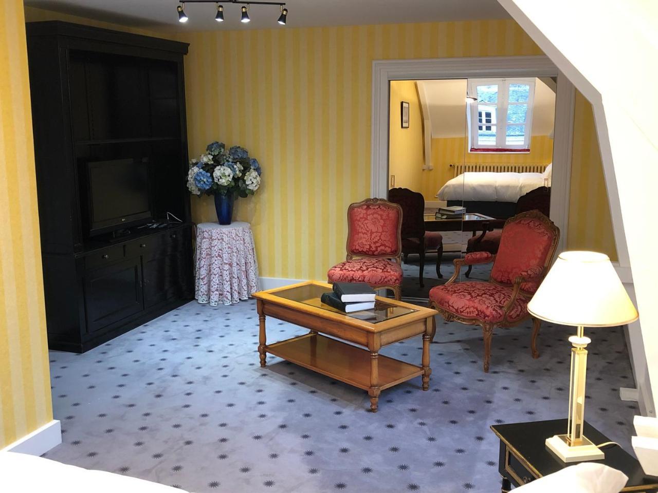 Château De Lannouan Couette-café
